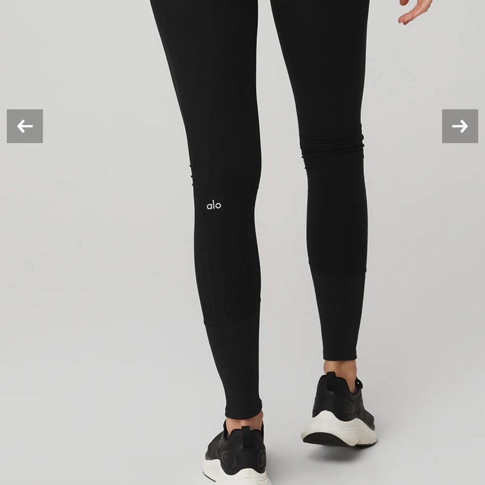 NWT: ALO high waisted ALOsoft black lounge leggings, Size Medium.